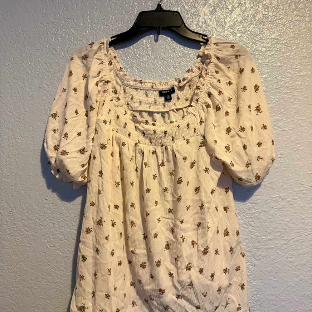 Torrid Floral Puff Sleeve Top